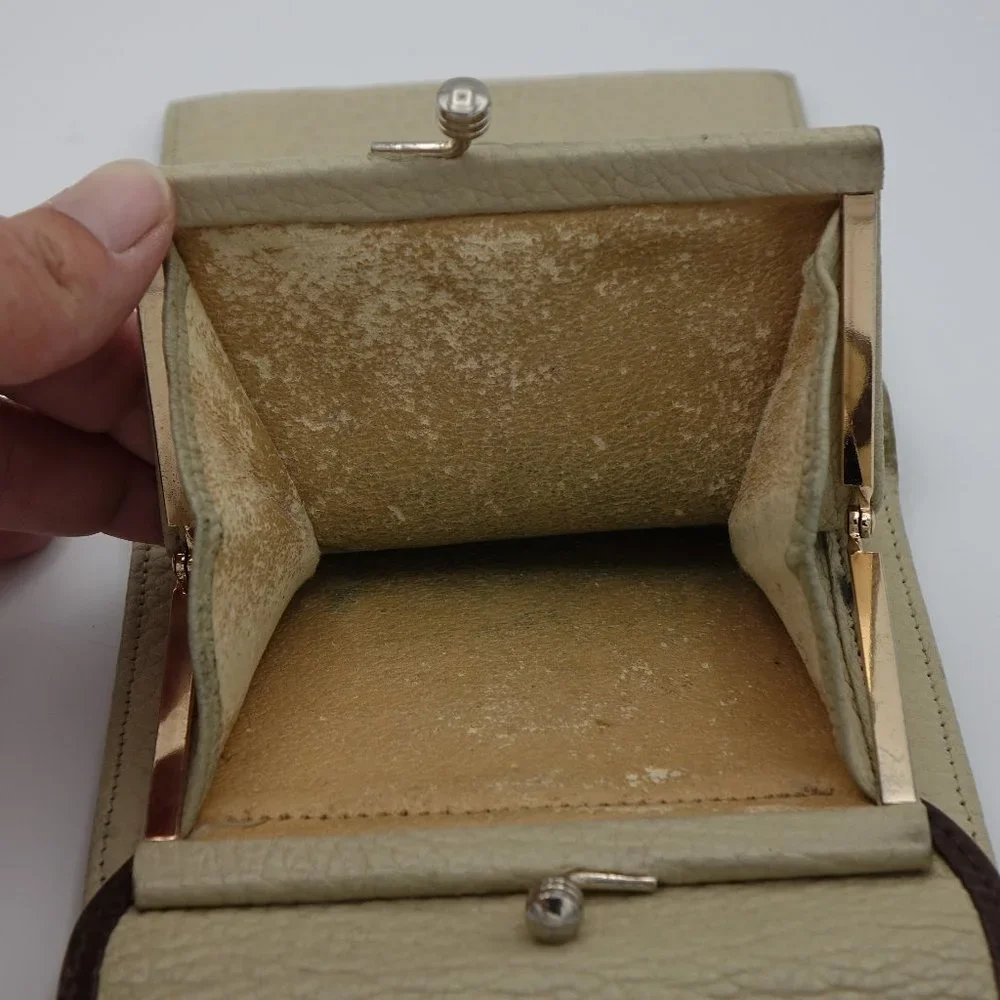 Vintage Dooney‎ & Bourke Large Credit Card Wallet